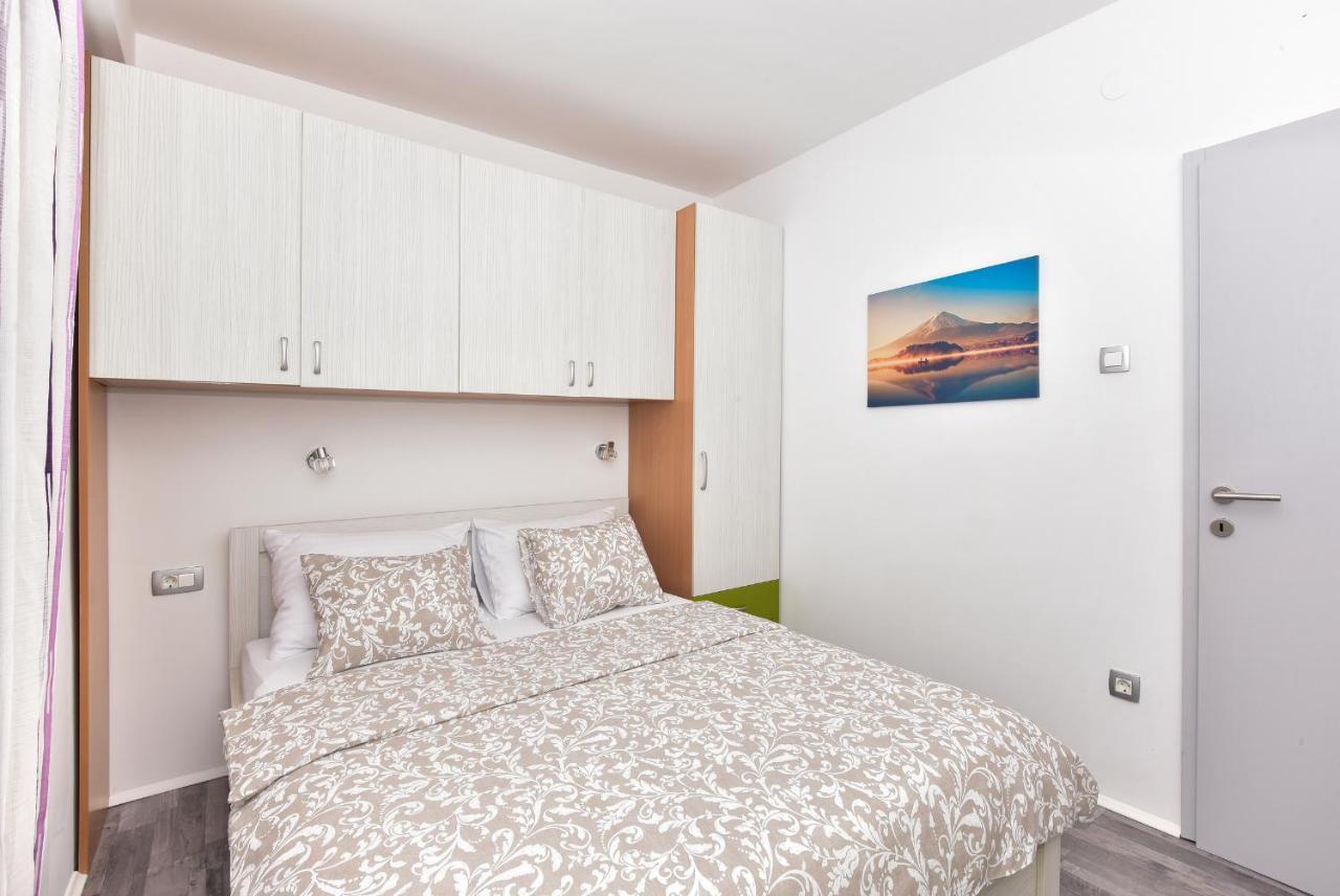 Apartment Maslina Макарска Экстерьер фото